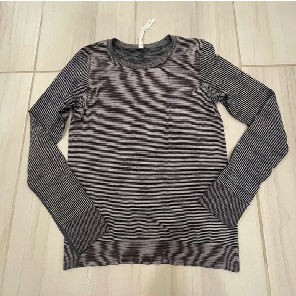Lululemon relaxed swiftly long sleeve shirt